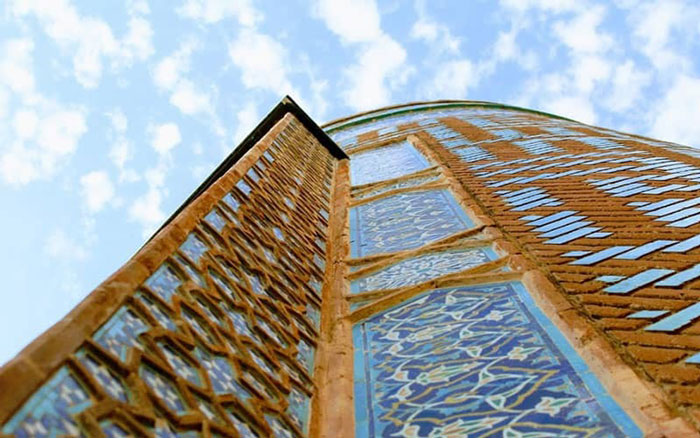 بقعه شیخ صفی کجاست؟