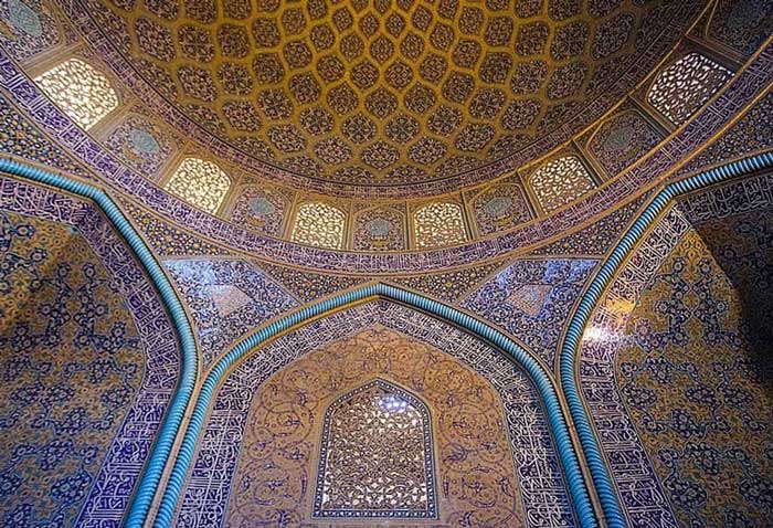 معرفی مسجد شیخ لطف الله