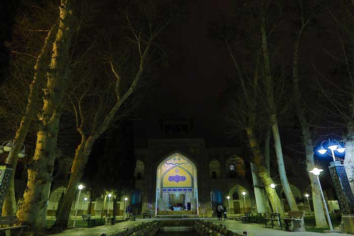 مدرسه چهار باغ