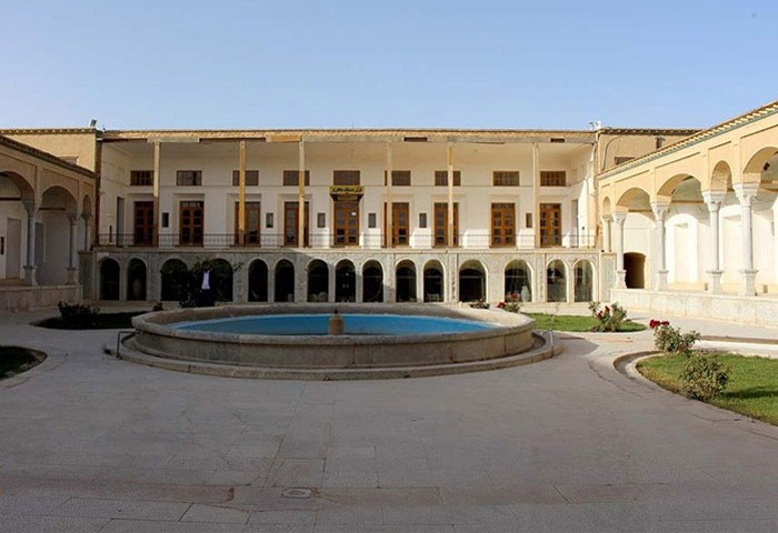 قلعه قاجاری چالِشتُر